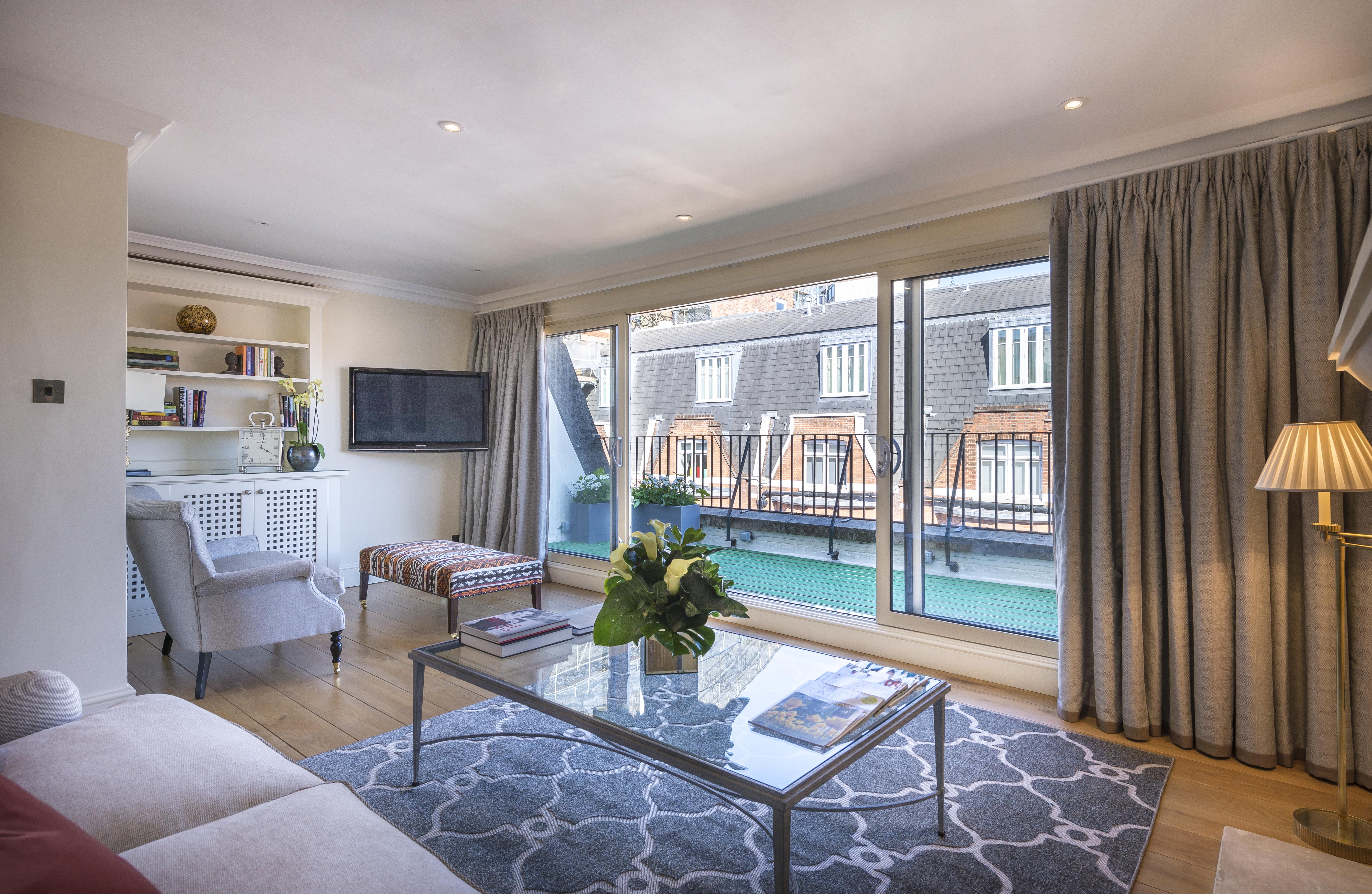 The Capital Hotel, Apartments & Townhouse Londýn Exteriér fotografie A living room at the hotel